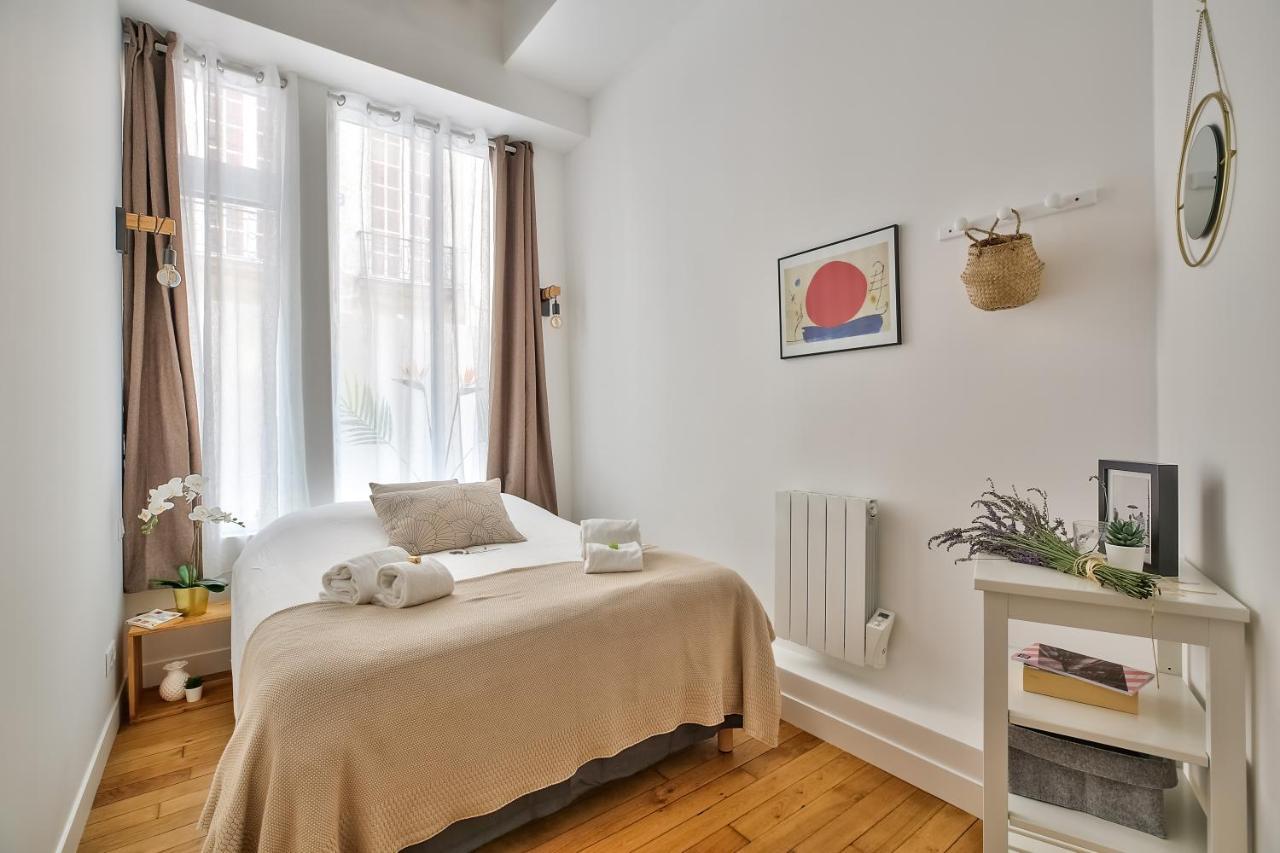 New Stunning 4 Bdrs Apt, With Ac - Le Marais Париж Екстериор снимка