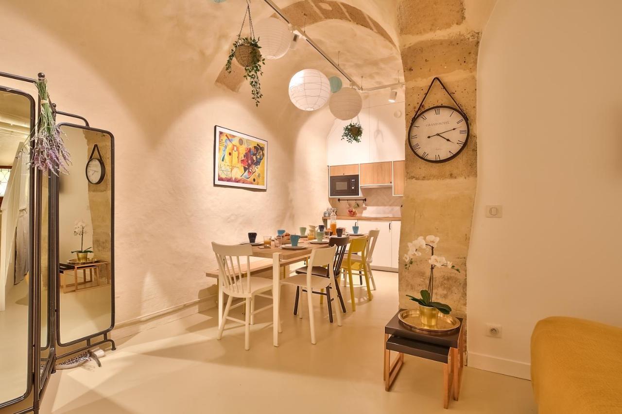 New Stunning 4 Bdrs Apt, With Ac - Le Marais Париж Екстериор снимка